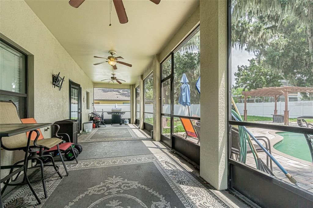 Interior, Pool, Sun Room