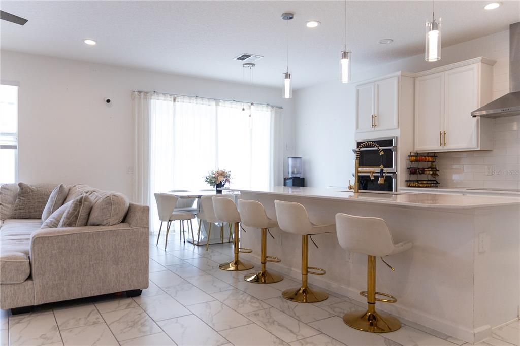 Dining room, Interior, Kitchen, Marble, Pendant Lights, Recessed Lighting