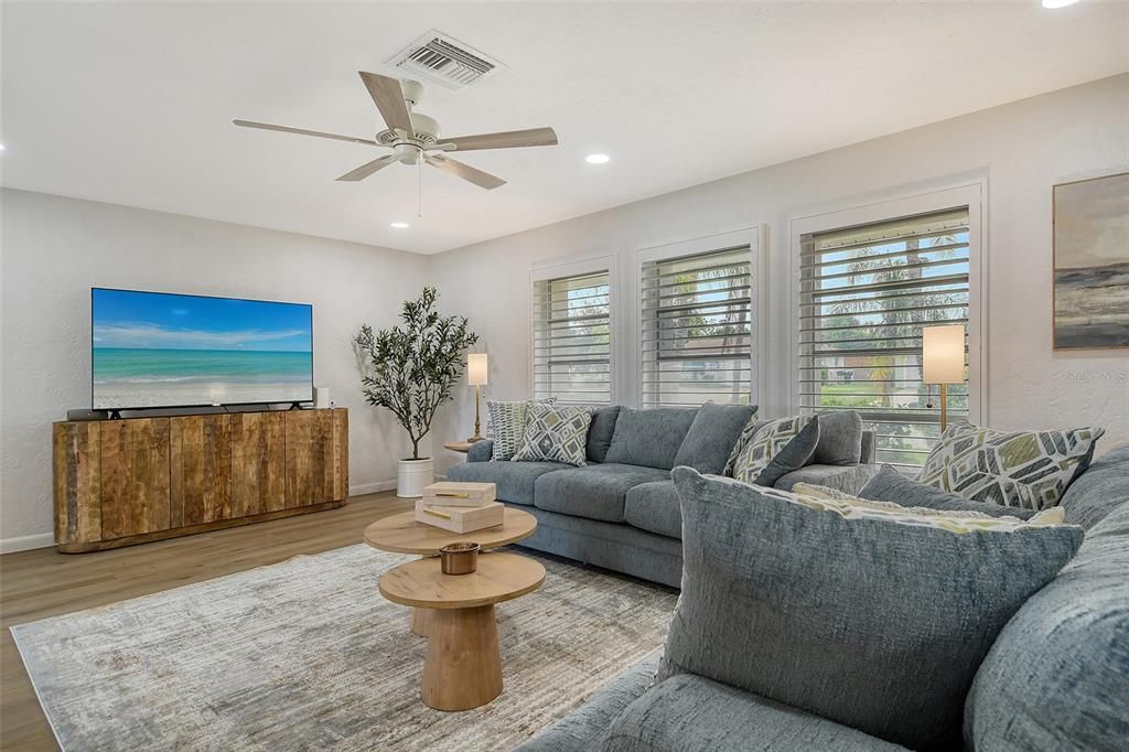 Interior, Living room, Recessed Lighting, Wood Texture Flooring