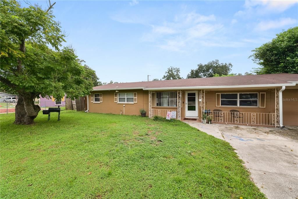 Backyard, Exterior
