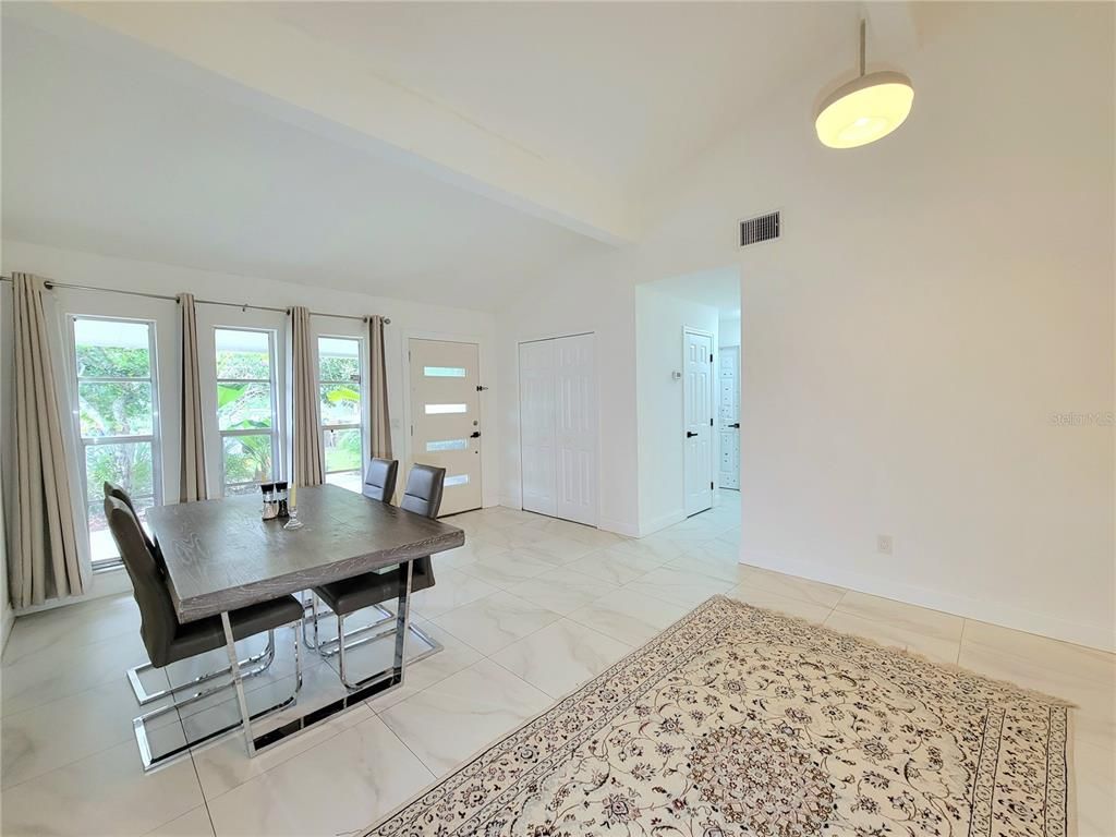 Dining room, Interior, Marble
