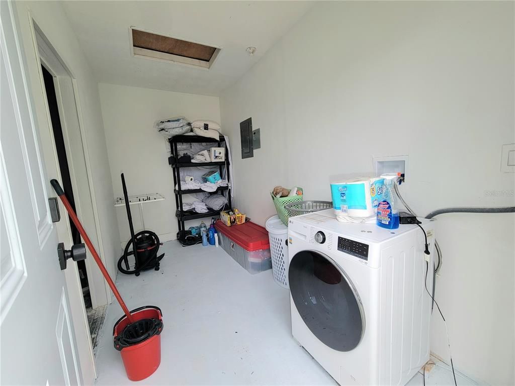 Interior, Washer