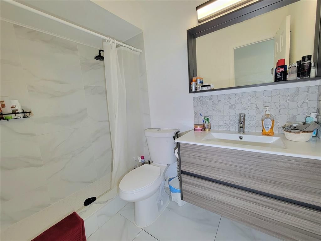 Bathroom, Interior, Marble Walls