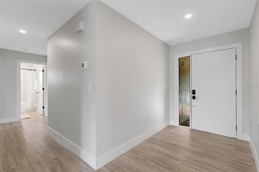 Empty room, Interior, Recessed Lighting, Wood Texture Flooring