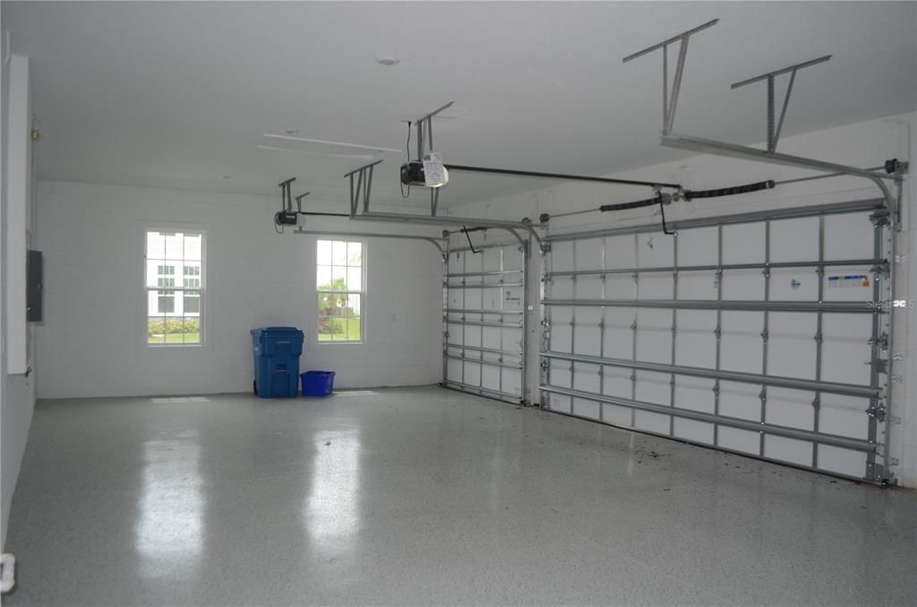 Garage, Interior