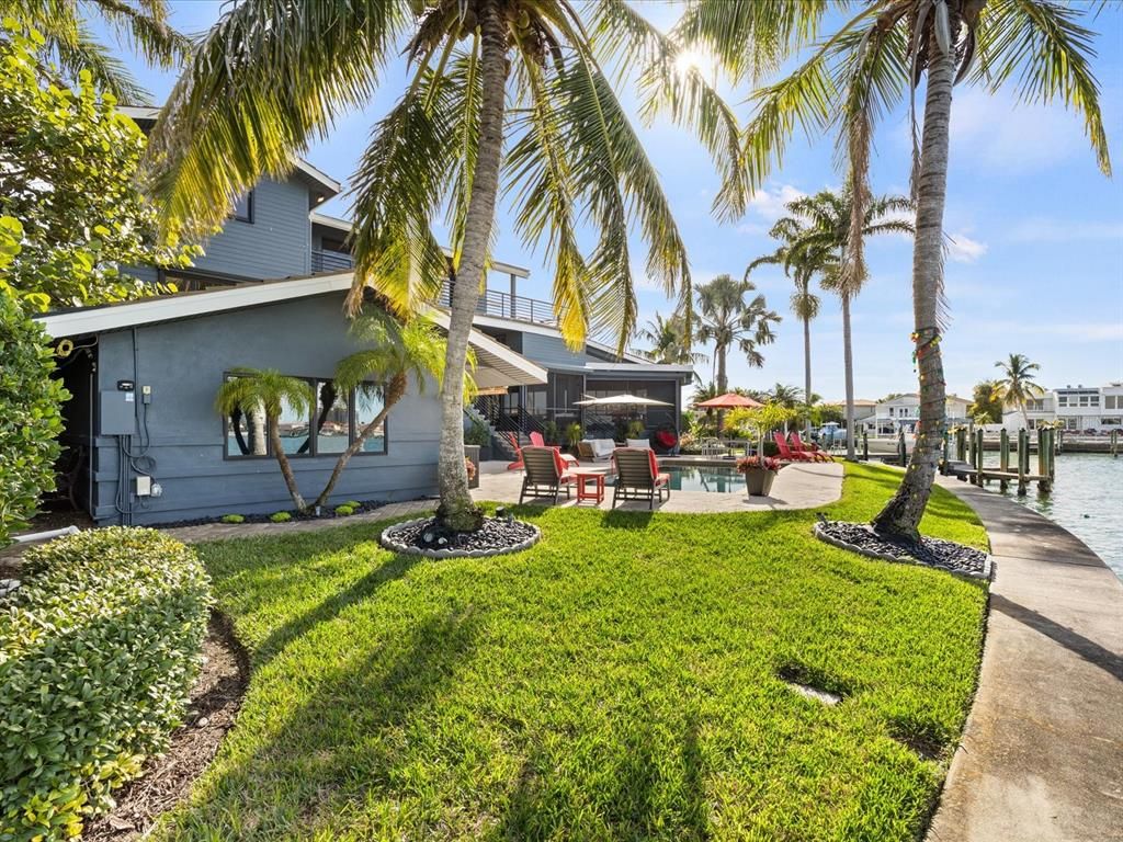 Backyard, Exterior, Water