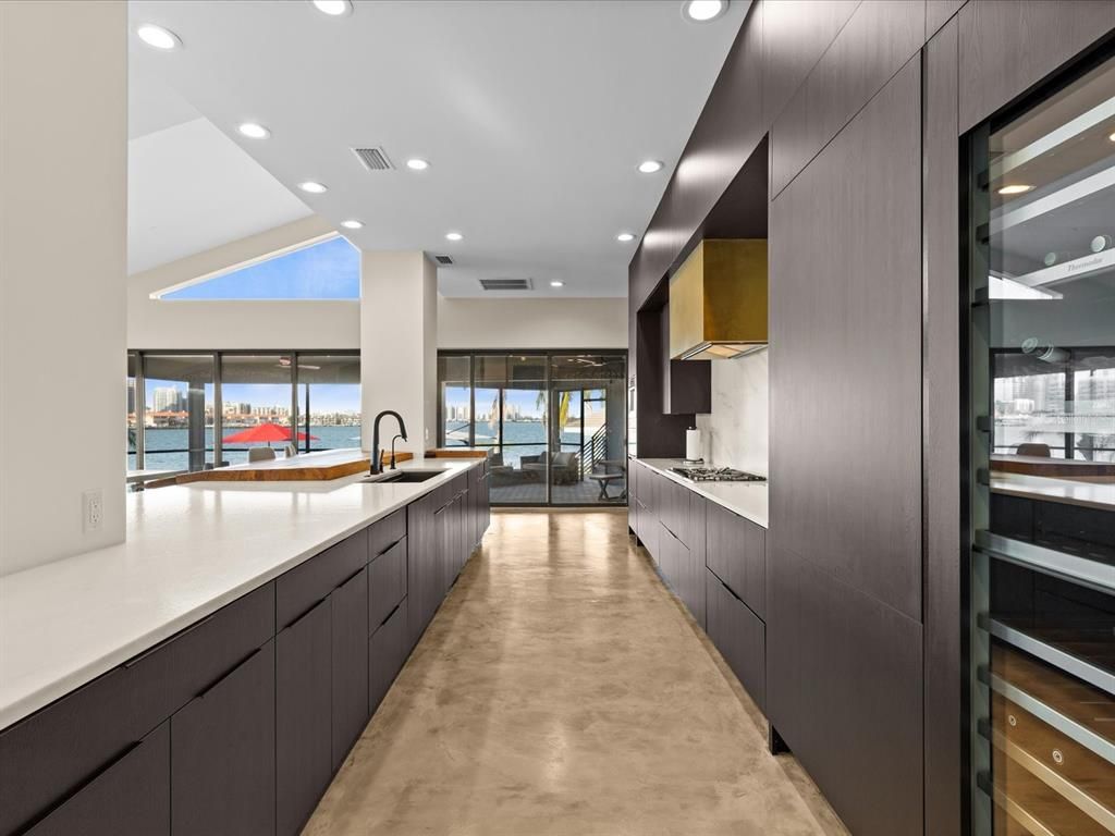 Interior, Kitchen, Recessed Lighting, Water