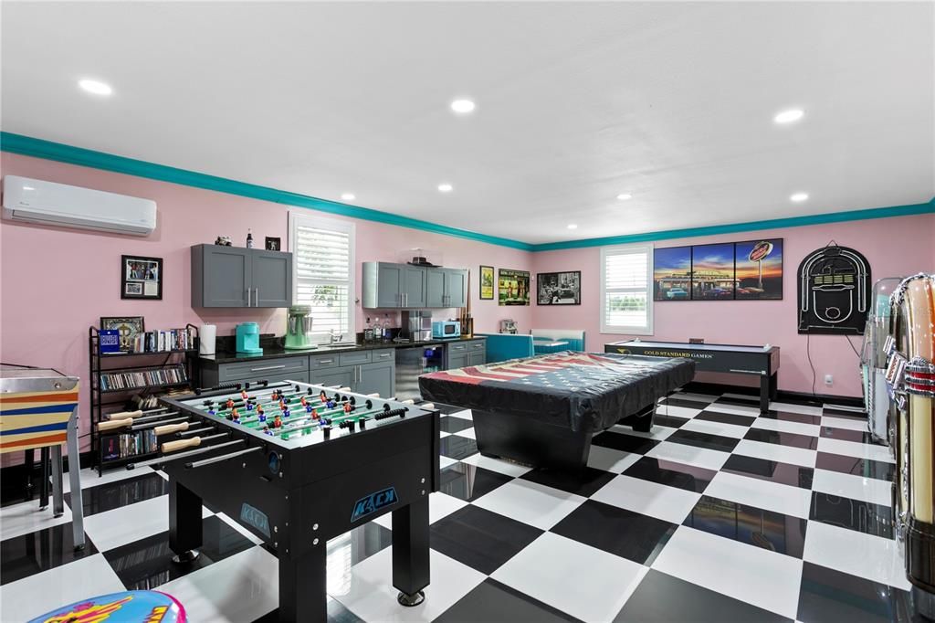 Billiard Table, Game Room, Interior, Kitchen, Recessed Lighting
