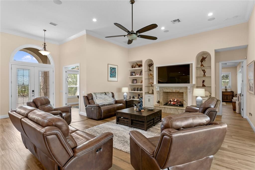 Fireplace, Interior, Living room, Pendant Lights, Recessed Lighting, Wood Texture Flooring