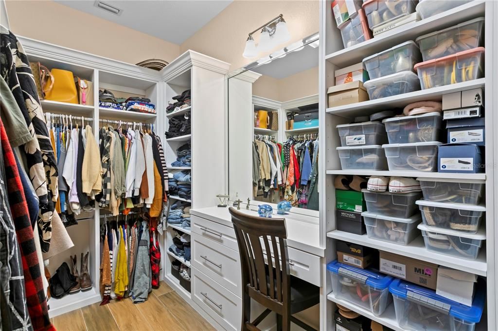 Interior, Walk-in Closets, Wood Texture Flooring