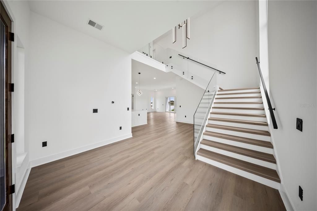 Interior, Pendant Lights, Recessed Lighting, Wood Texture Flooring