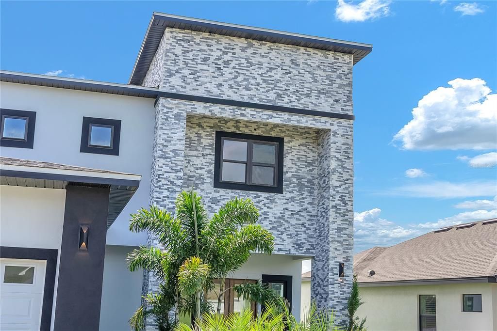 Exterior, Facade, Rowhouse