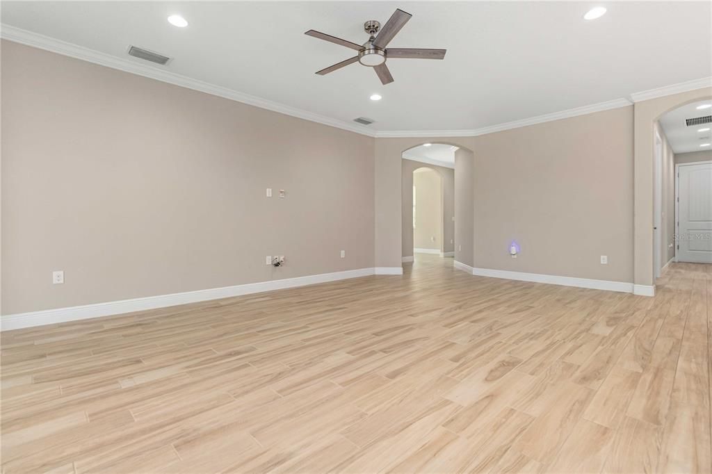 Empty room, Interior, Recessed Lighting, Wood Texture Flooring