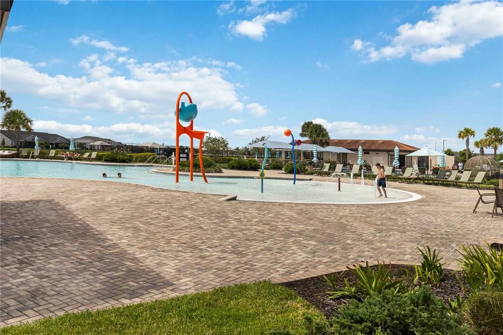 Exterior, Playground, Pool