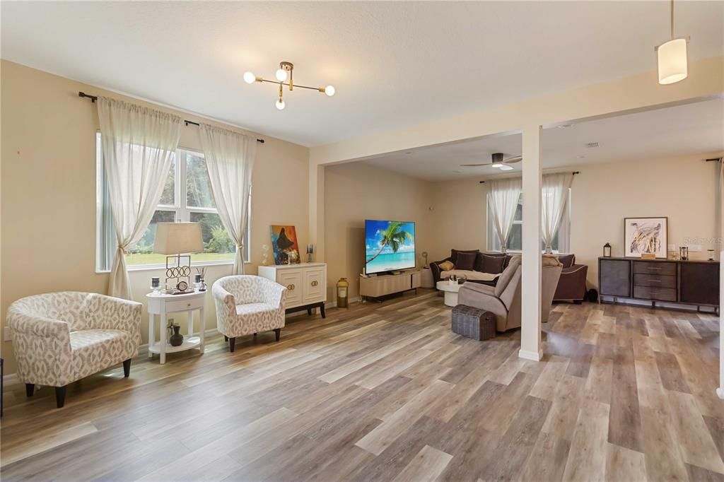 Interior, Living room, Pendant Lights, Wood Texture Flooring