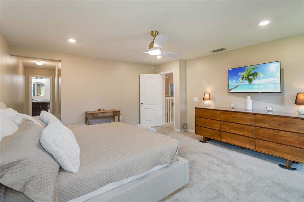 Bedroom, Interior, Recessed Lighting