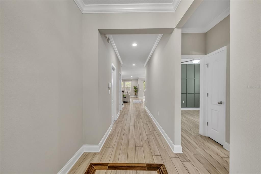 Interior, Recessed Lighting, Wood Texture Flooring