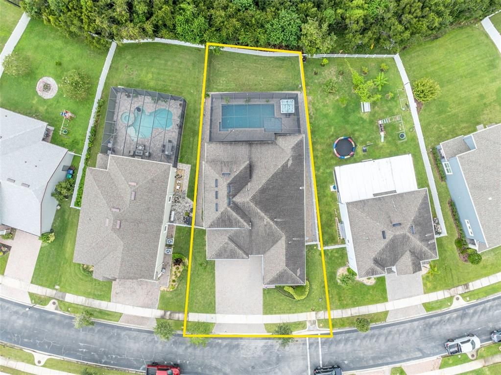 Exterior, Drone