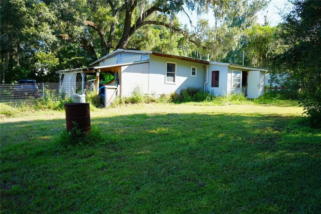 Backyard, Exterior