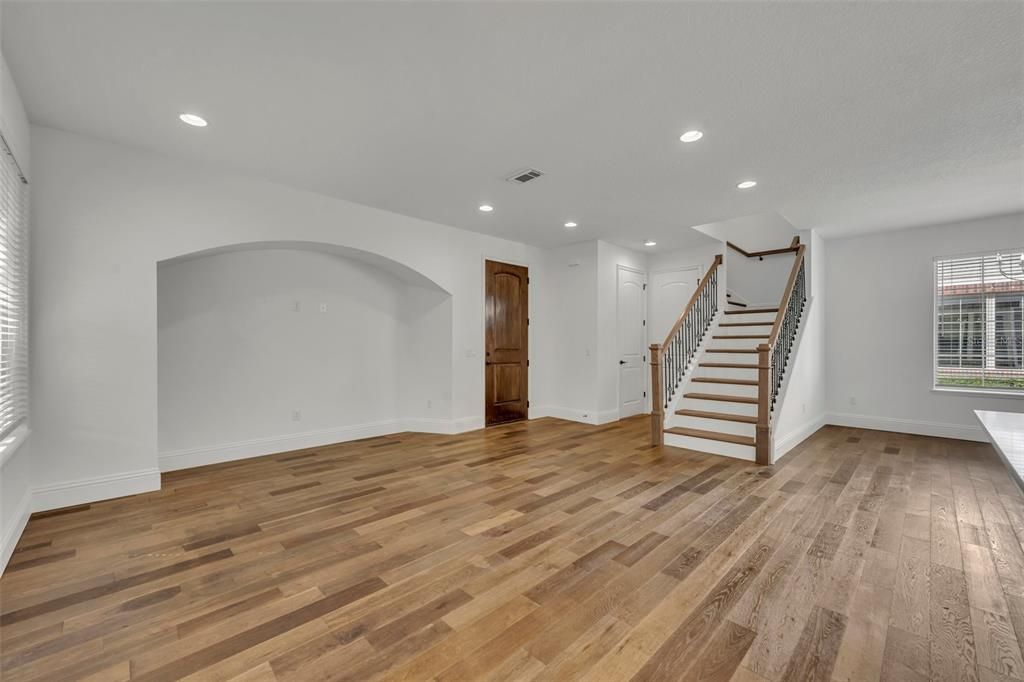 Empty room, Interior, Recessed Lighting, Wood Texture Flooring