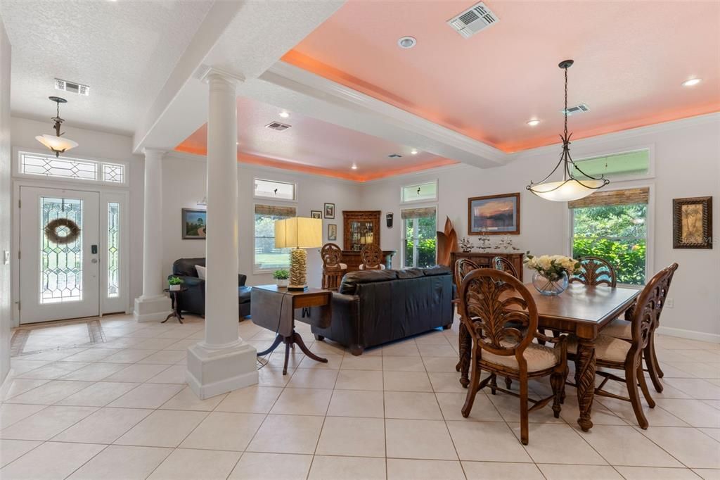 Dining room, Interior, Living room, Pendant Lights, Recessed Lighting