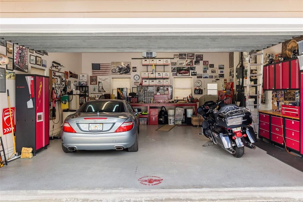 Garage, Interior