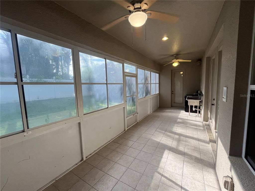Interior, Sun Room, Water
