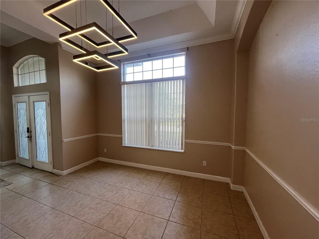 Empty room, Interior, Pendant Lights