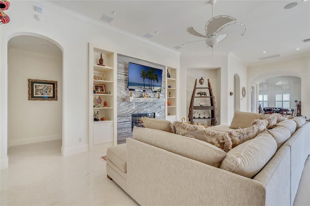 Fireplace, Interior, Living room, Recessed Lighting