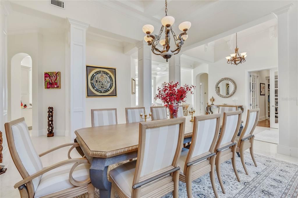 Chandelier, Dining room, Interior