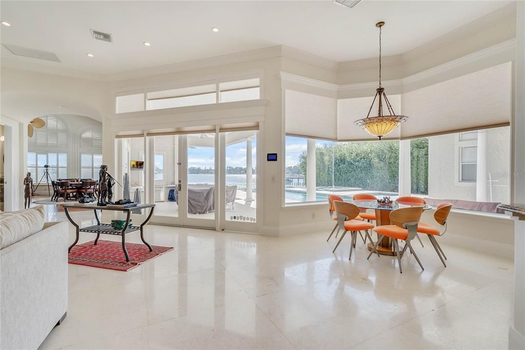 Dining room, Interior, Pendant Lights, Recessed Lighting, Water