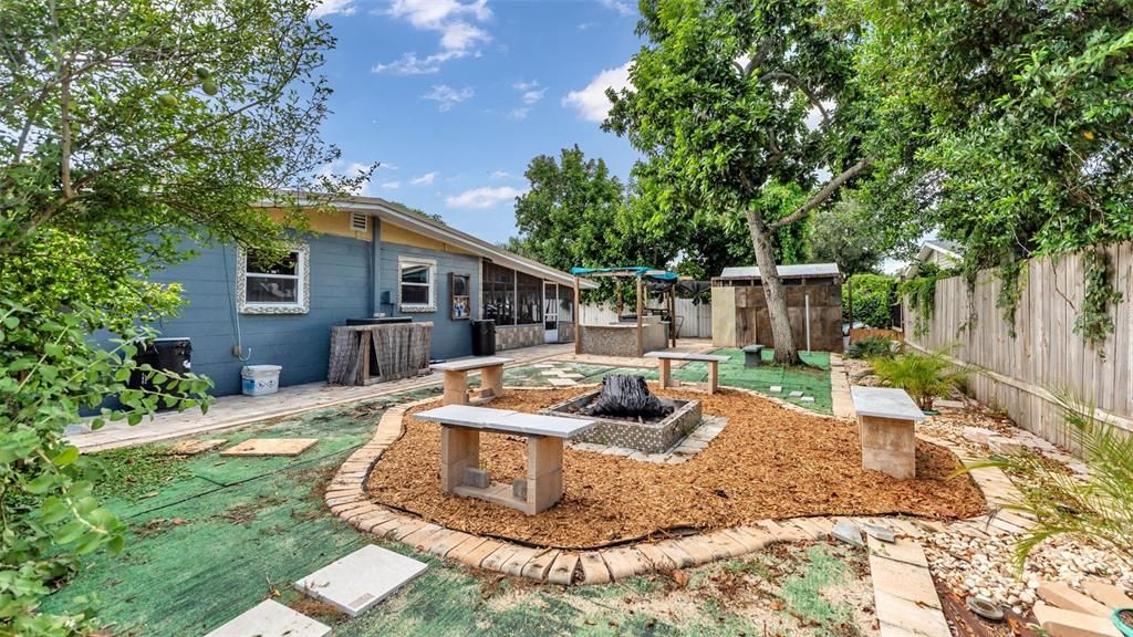 Backyard, Exterior