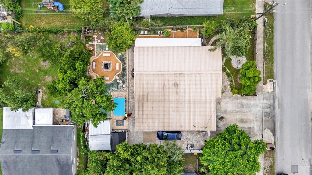 Exterior, Drone