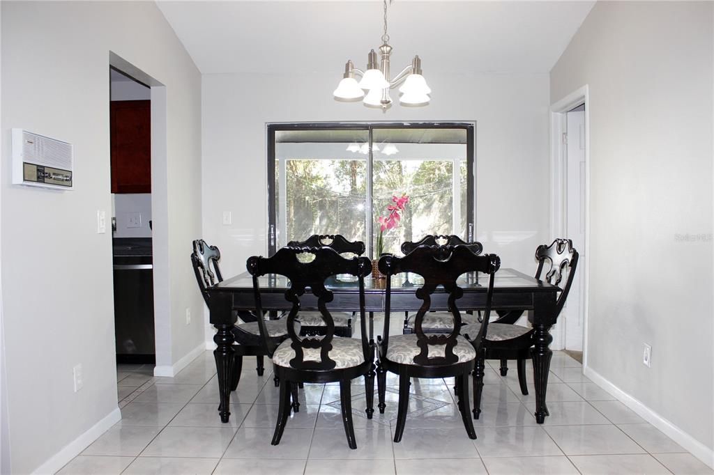 Chandelier, Dining room, Interior