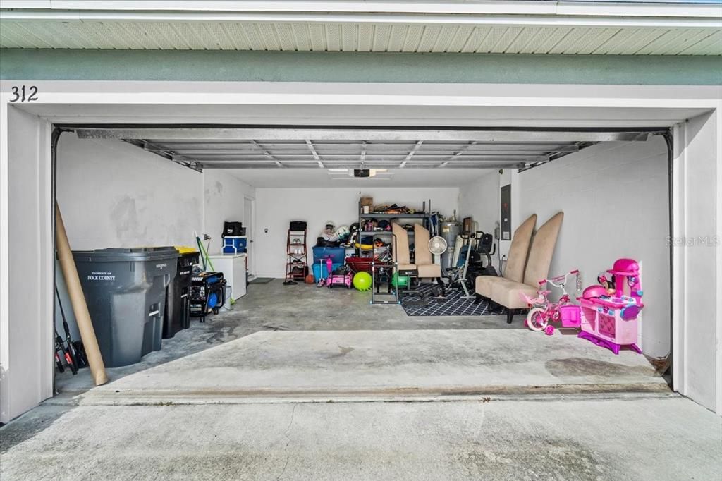 Garage, Interior