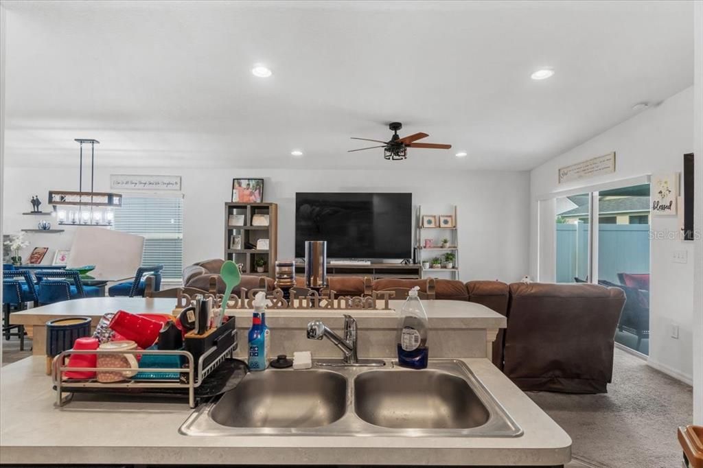Dining room, Interior, Living room, Pendant Lights, Recessed Lighting