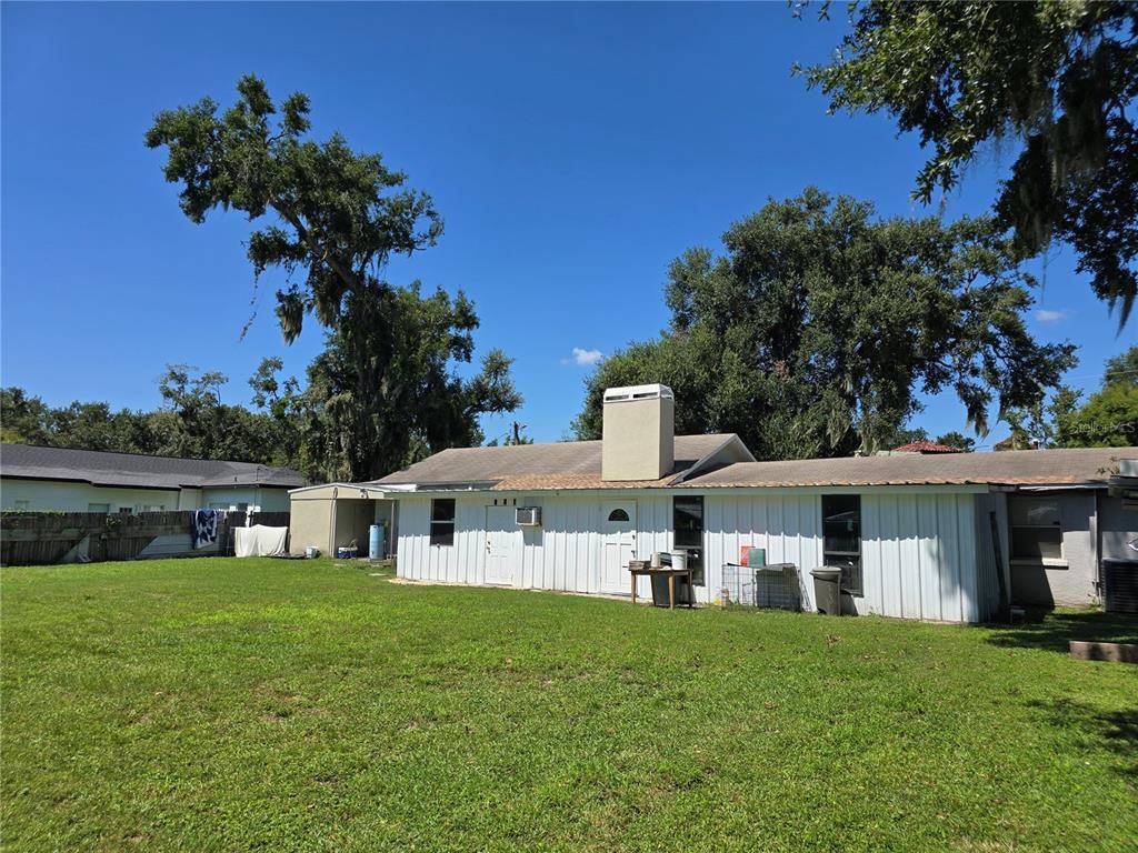 Backyard, Exterior
