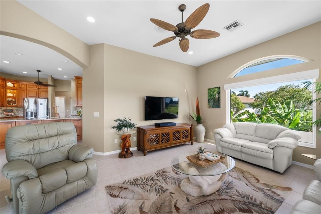 Interior, Kitchen, Living room, Recessed Lighting, Stainless Steel Appliances