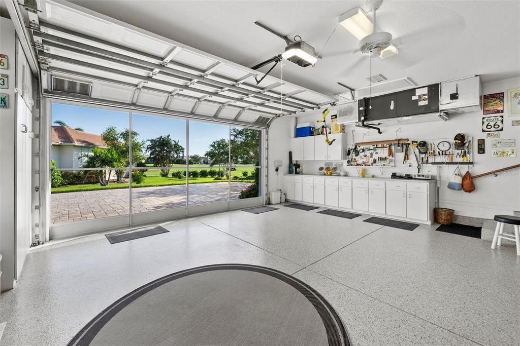 Garage, Interior