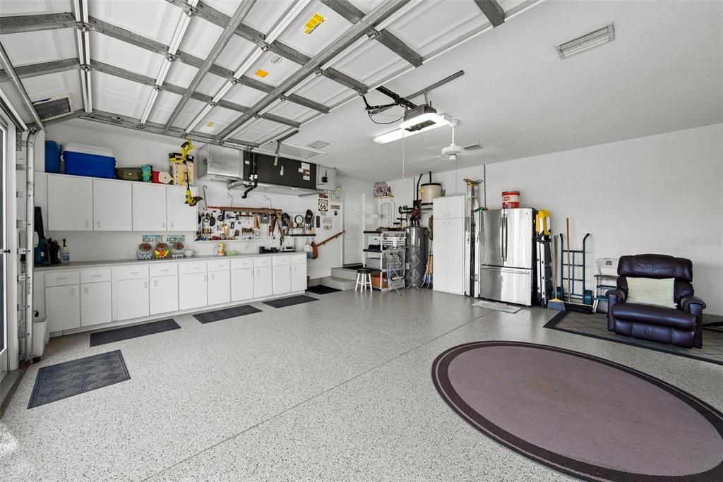 Garage, Interior