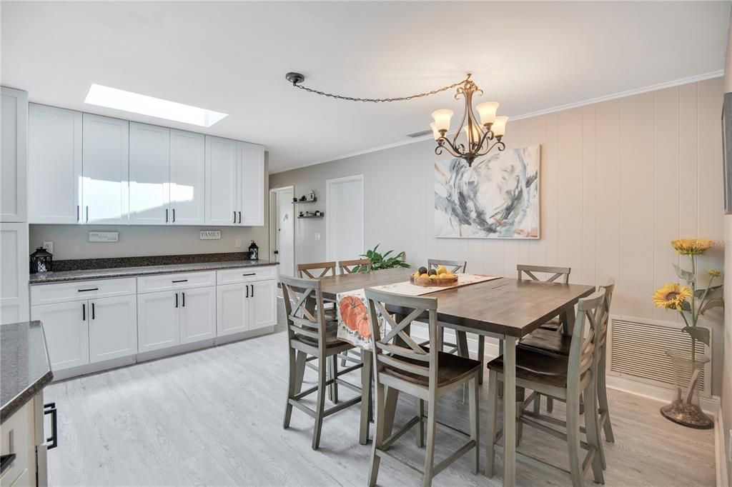 Chandelier, Dining room, Interior, Kitchen, Wood Texture Flooring