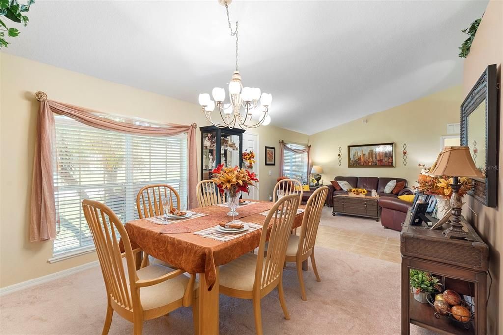 Chandelier, Dining room, Interior, Living room