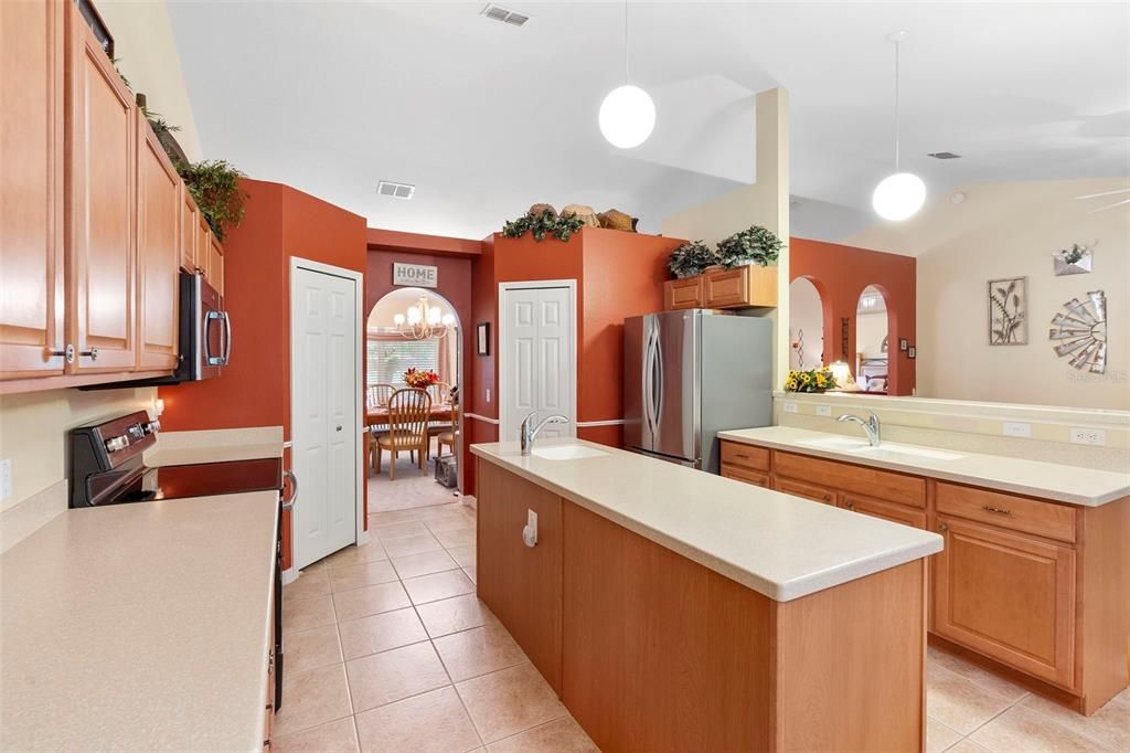 Dining room, Interior, Kitchen, Pendant Lights