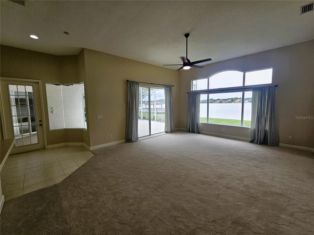 Empty room, Interior, Recessed Lighting
