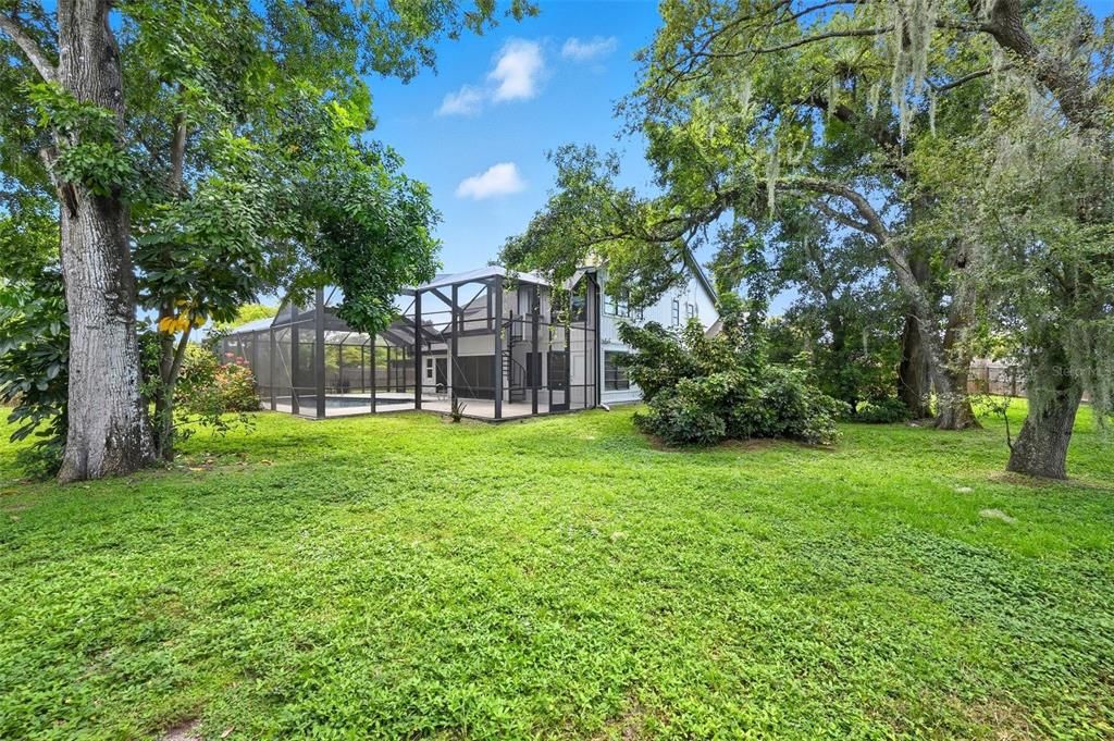 Backyard, Exterior