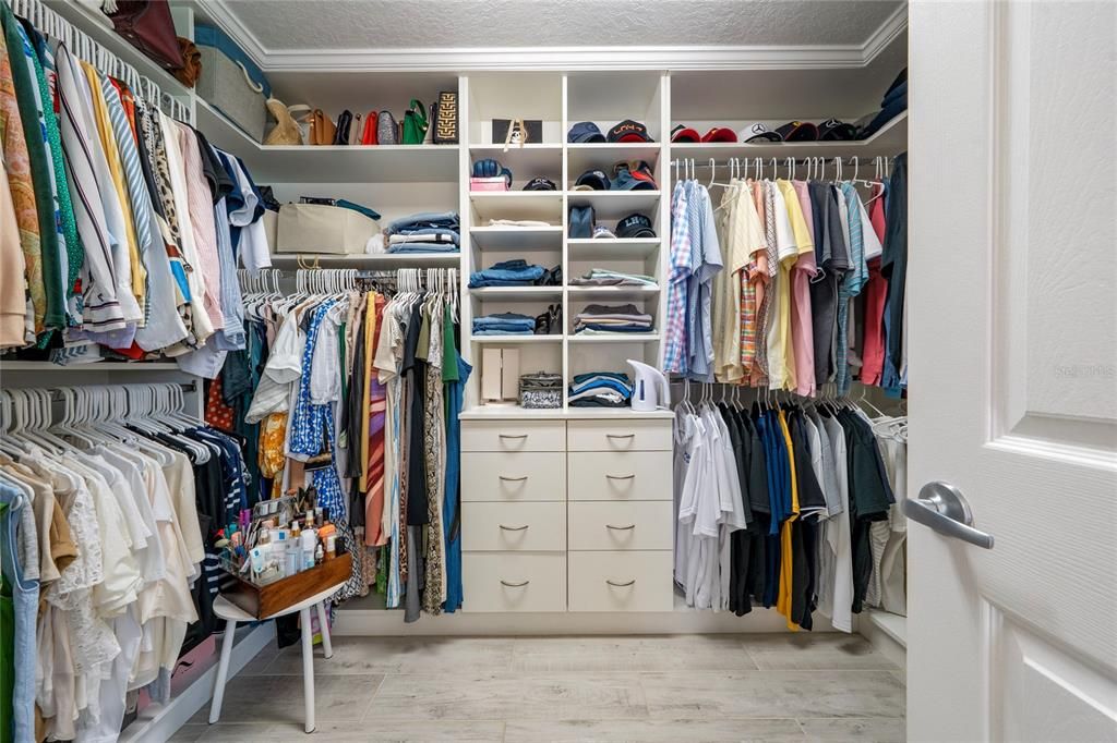 Interior, Walk-in Closets, Wood Texture Flooring