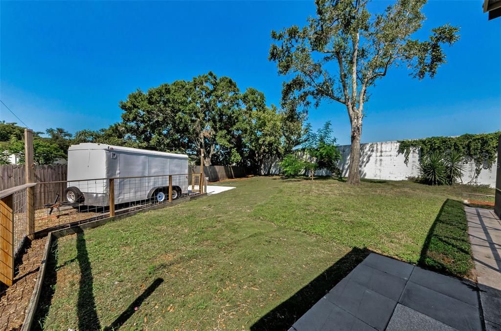 Backyard, Exterior
