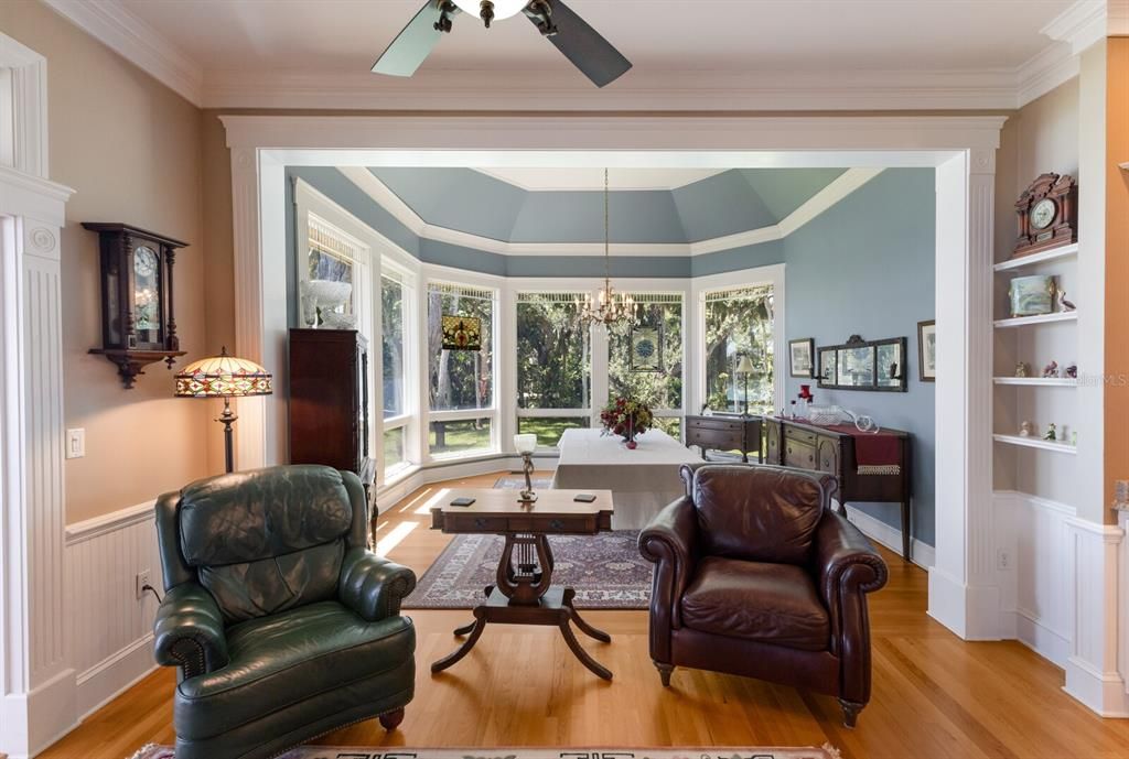 Chandelier, Interior, Living room, Wood Texture Flooring