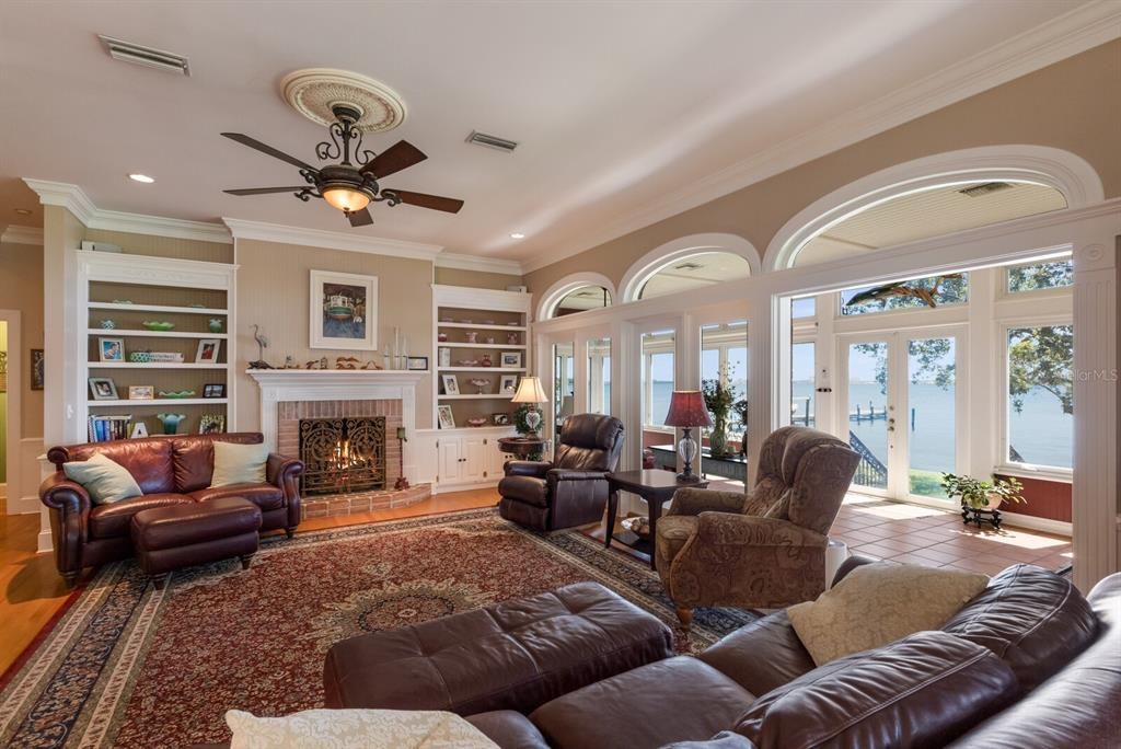 Fireplace, Interior, Living room, Recessed Lighting, Water