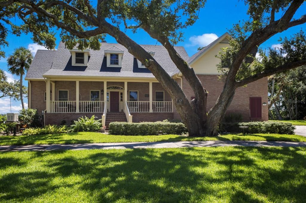 Exterior, Facade, Cape Cod